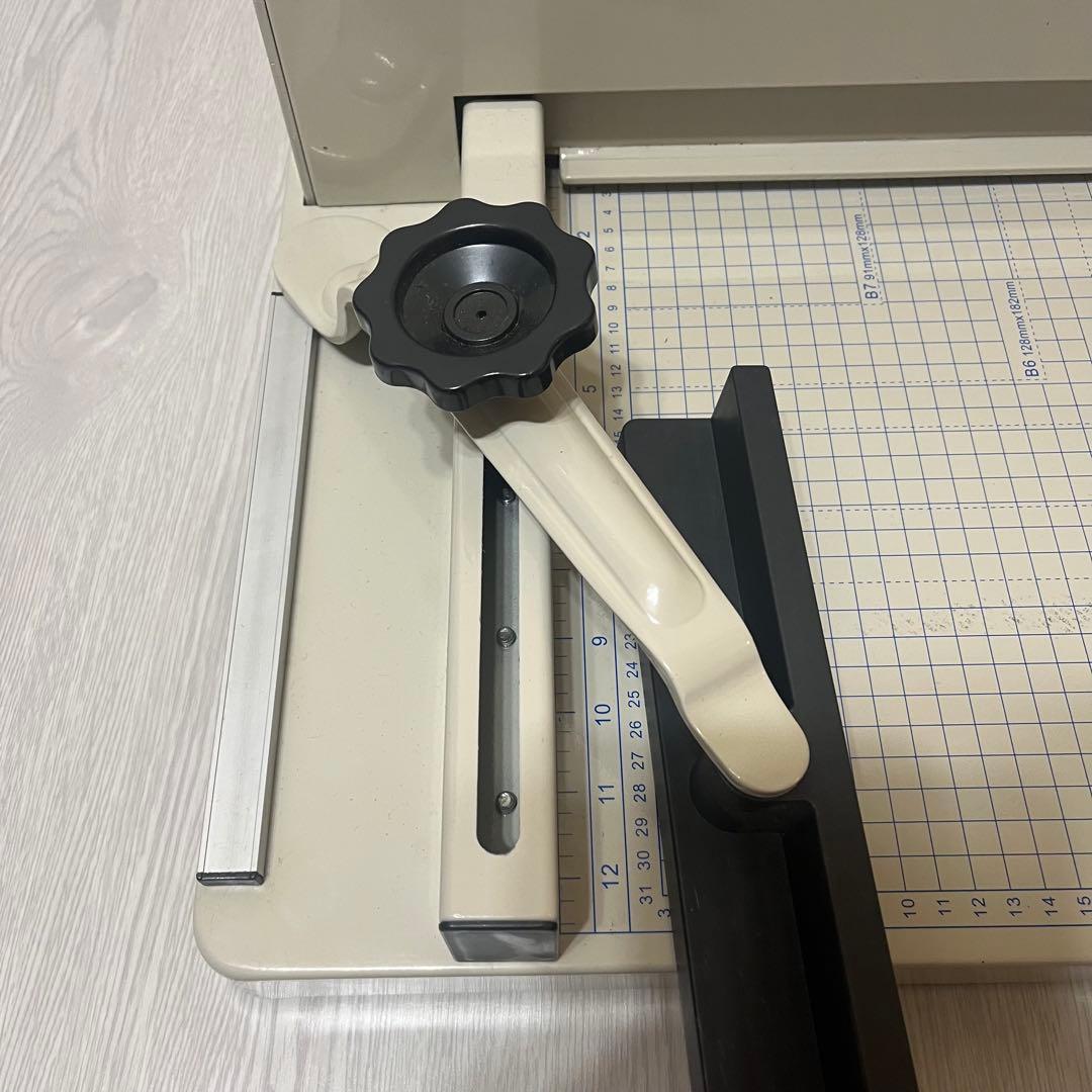 EDUCATES 大型裁断機・ペーパーカッター　 400枚裁断