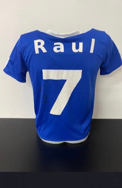 ラウール　直筆サイン入りユニフォーム　証明書付き