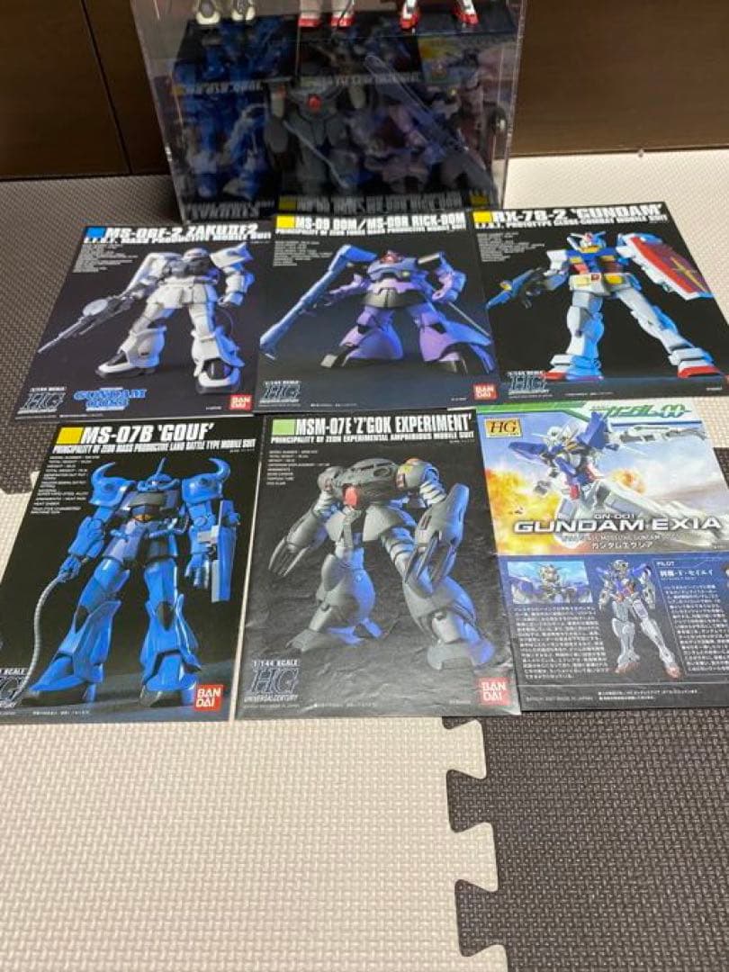 ガンプラ(HG)6体　素人の素組み　自作ケース付き