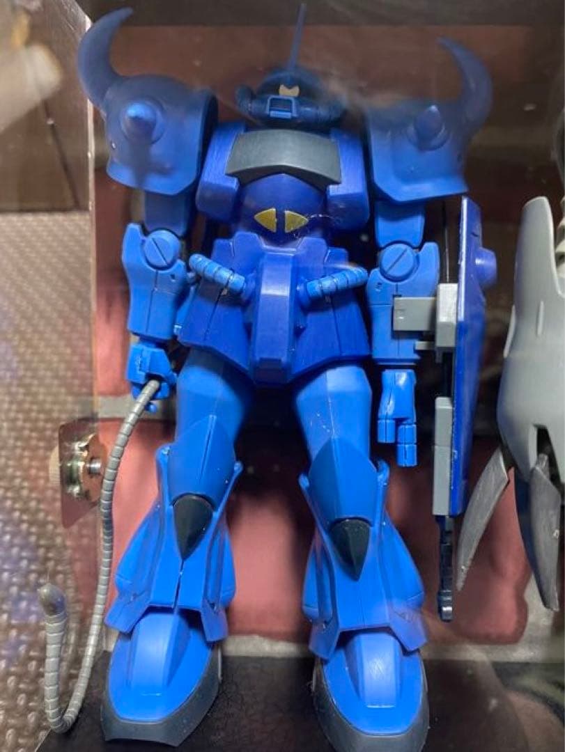 ガンプラ(HG)6体　素人の素組み　自作ケース付き