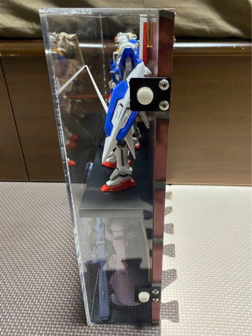 ガンプラ(HG)6体　素人の素組み　自作ケース付き