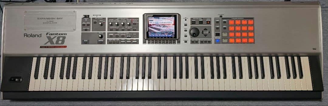 Roland Fantom X8 シンセサイザー