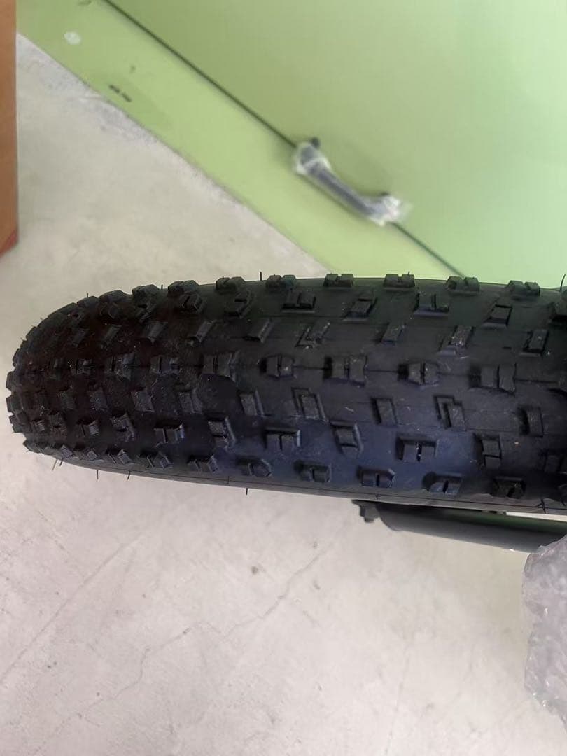 ファットバイク20インチ折り畳みビーチクルーザー自転車 FATBIKE 7段変速