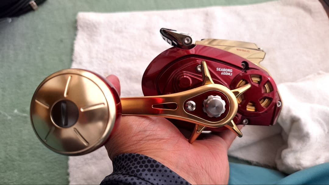 DAIWA SEABORG 600MJ 電動リール