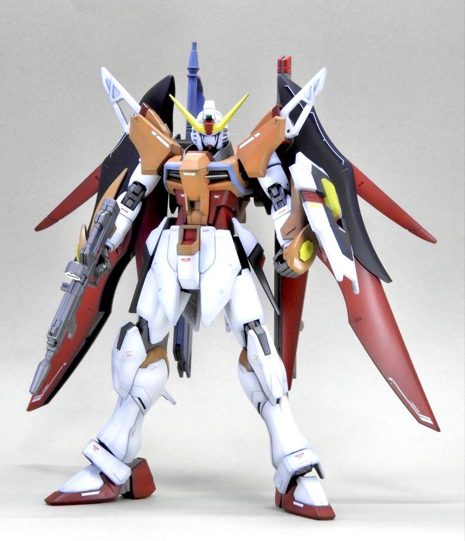 HG デスティニーガンダム (ハイネ専用機) 全塗装 / ガンプラ 完成品