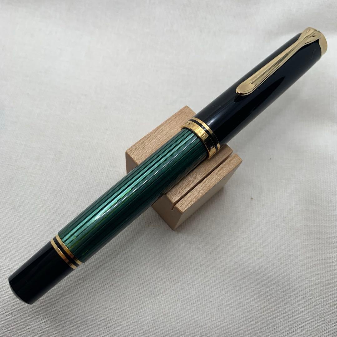 ペリカン　スーベレーンM800万年筆 18C EF グリーンストライプ