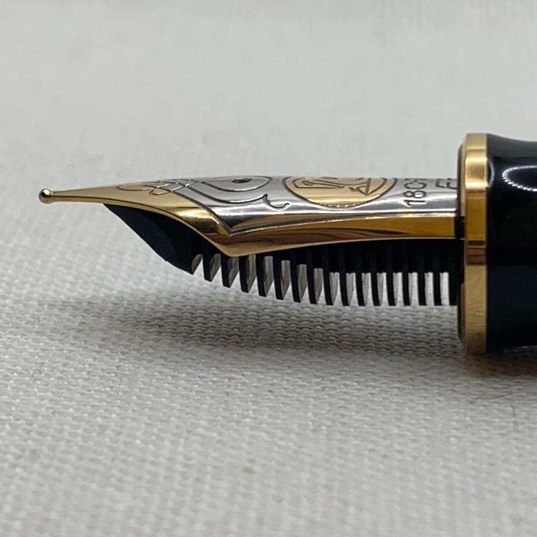 ペリカン　スーベレーンM800万年筆 18C EF グリーンストライプ