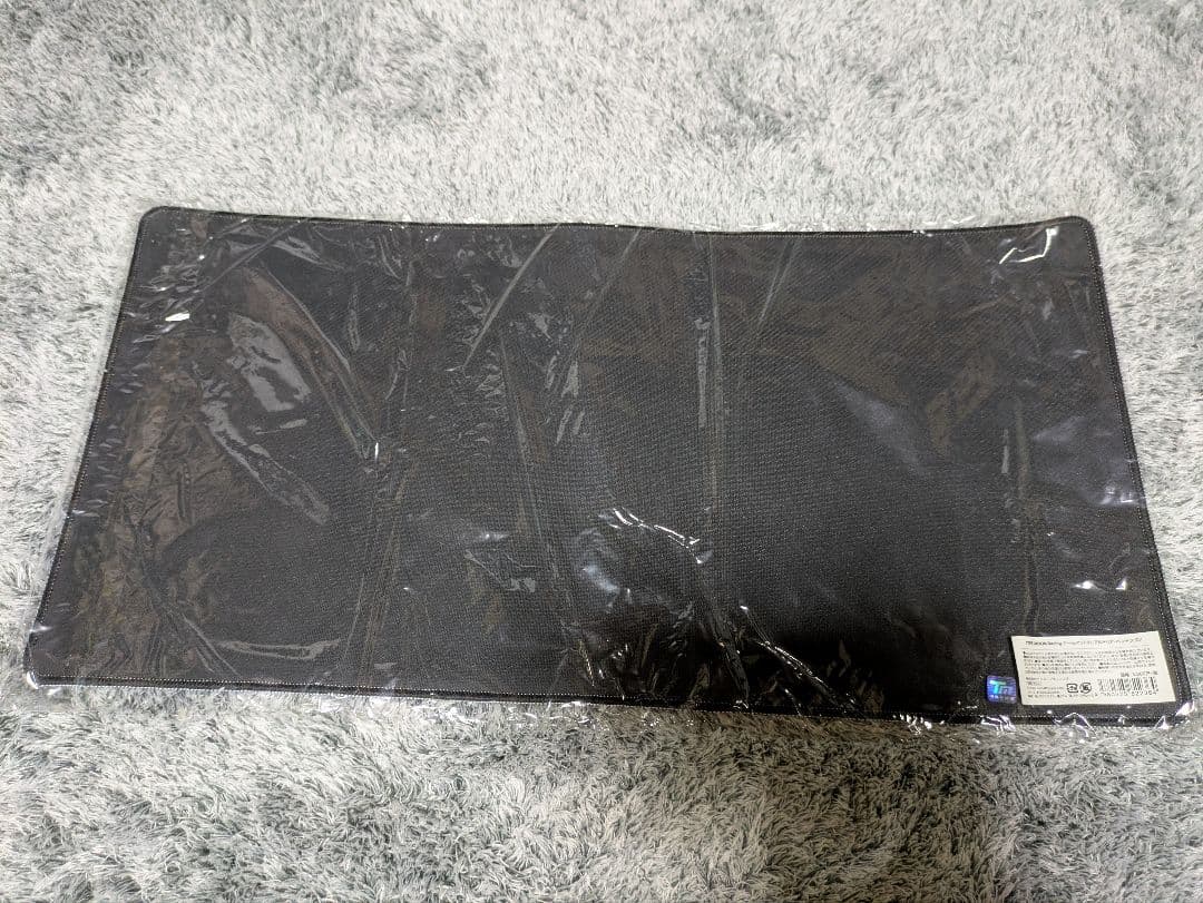 TYPE-MOON Racing ゲームマット 01：アルトリア・ペンドラゴン