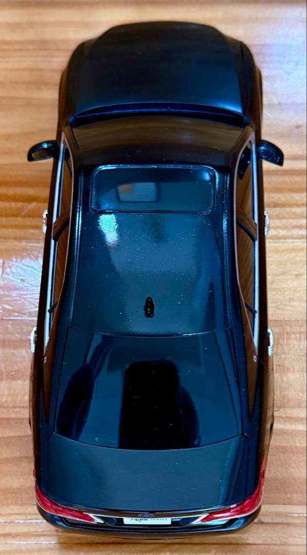 1/24 青島プラモデル完成品 210系クラウンロイヤルサルーン　ブラック