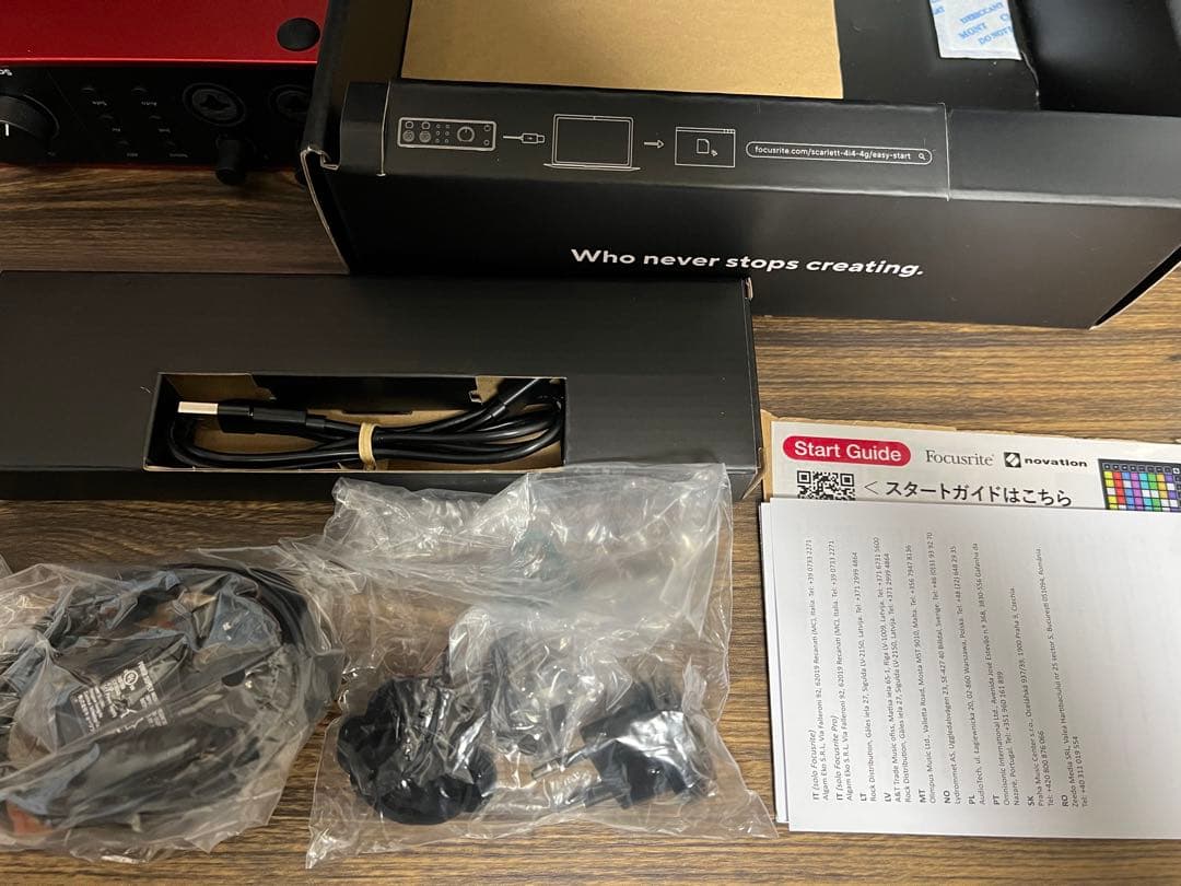 即発送 Focusrite scarlett 4i4 未使用