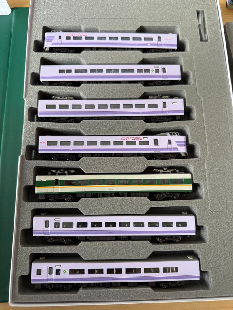 KATO 10-1937 381系「スーパーやくも」4両セット➕3両　計7両セッ