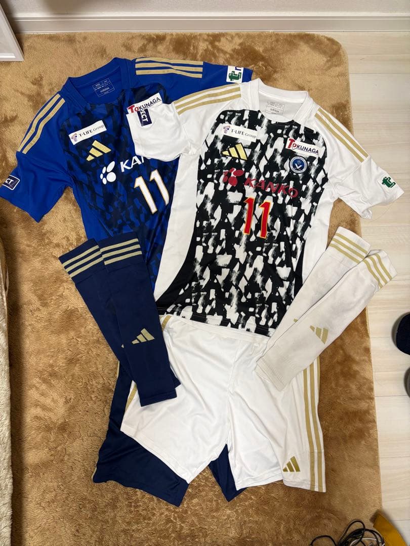 IPU環太平洋大学サッカーユニフォーム青白上下