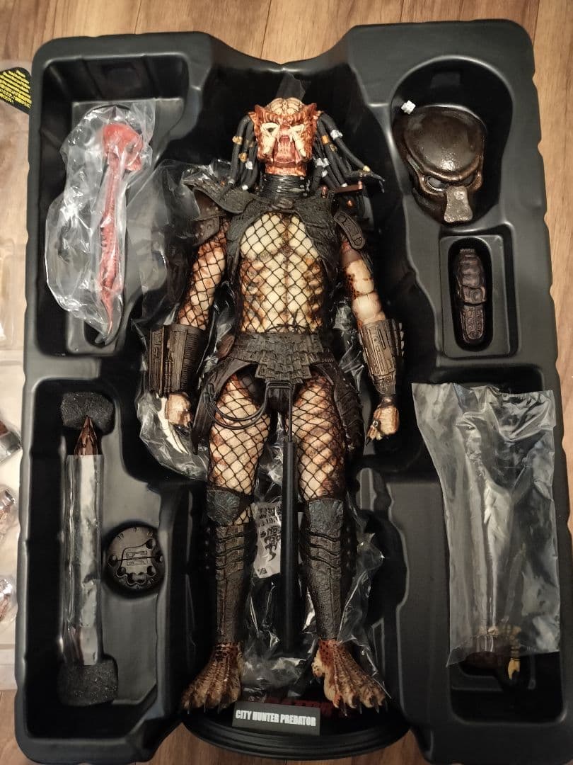 ホットトイズ　シティハンタープレデター