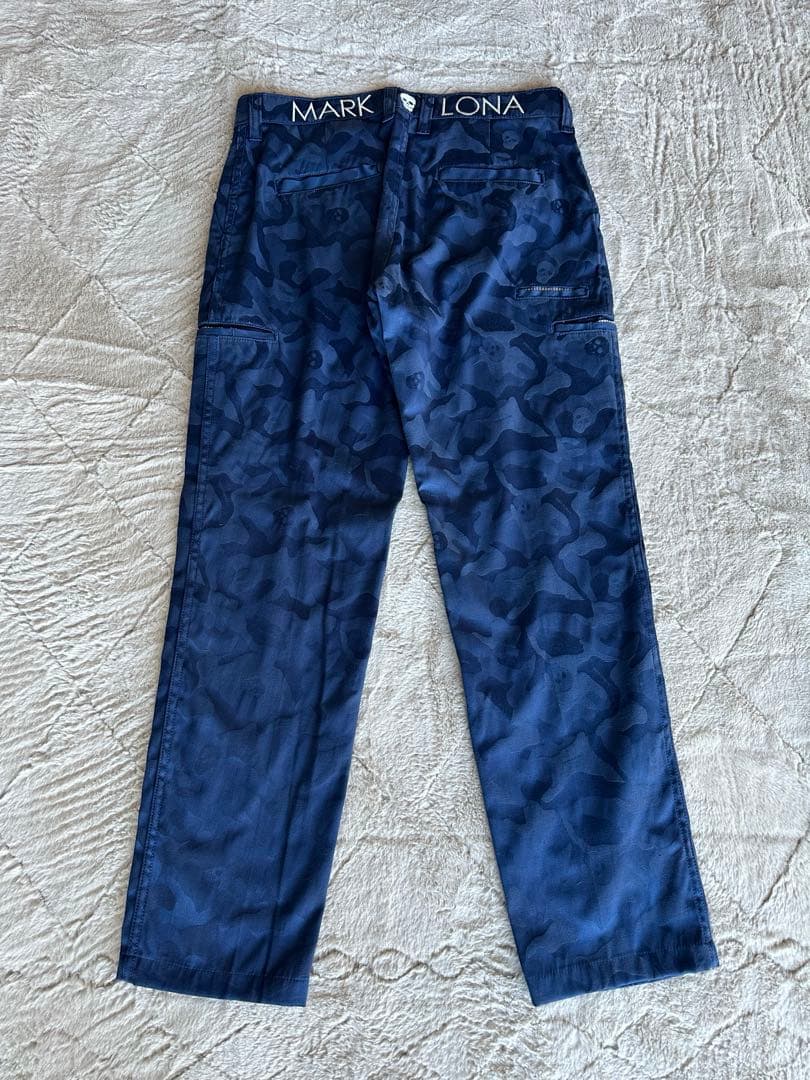 マーク&ロナゴルフパンツ 紺色の迷彩柄　L