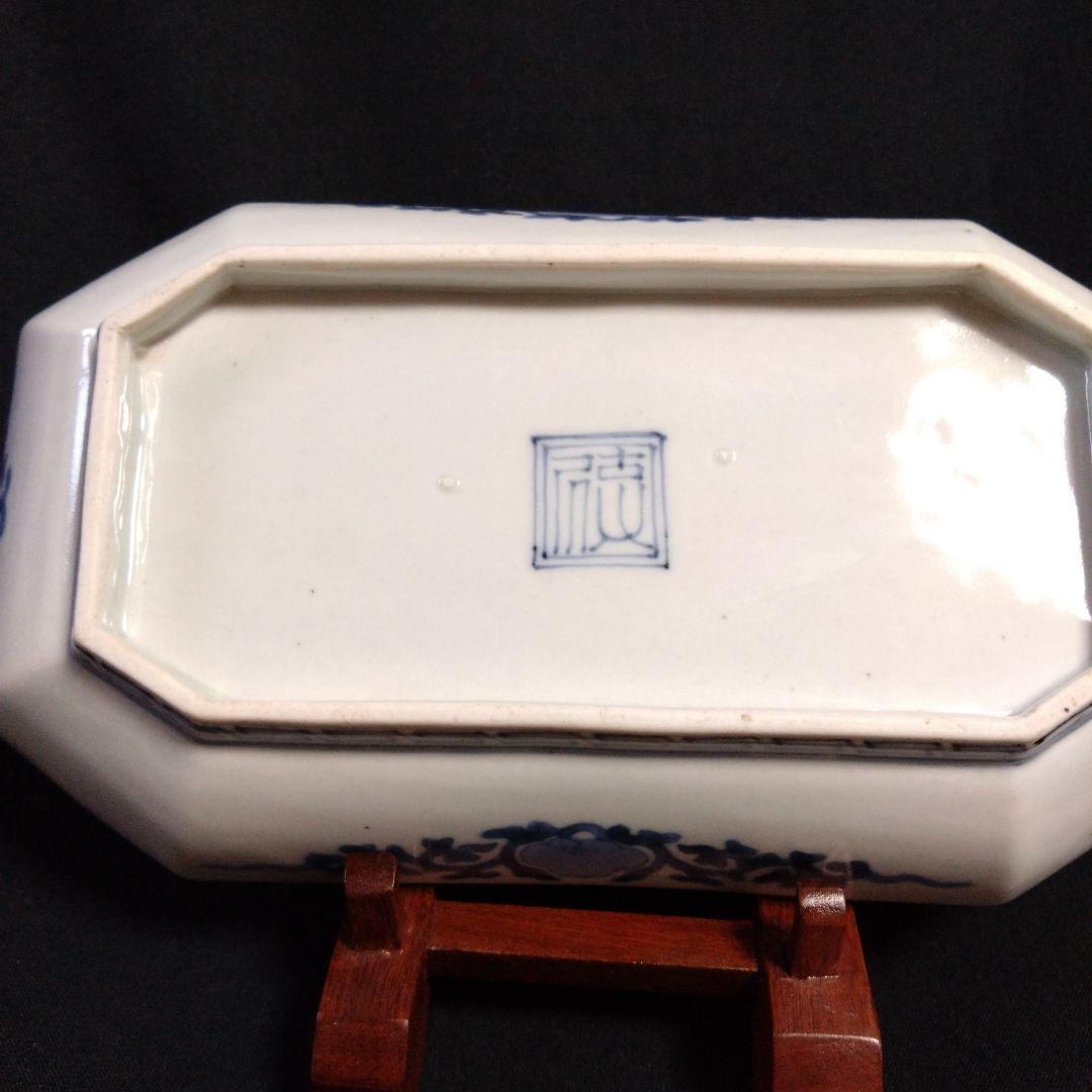 藍柿右衛門唐獅子雪輪文隅切長皿