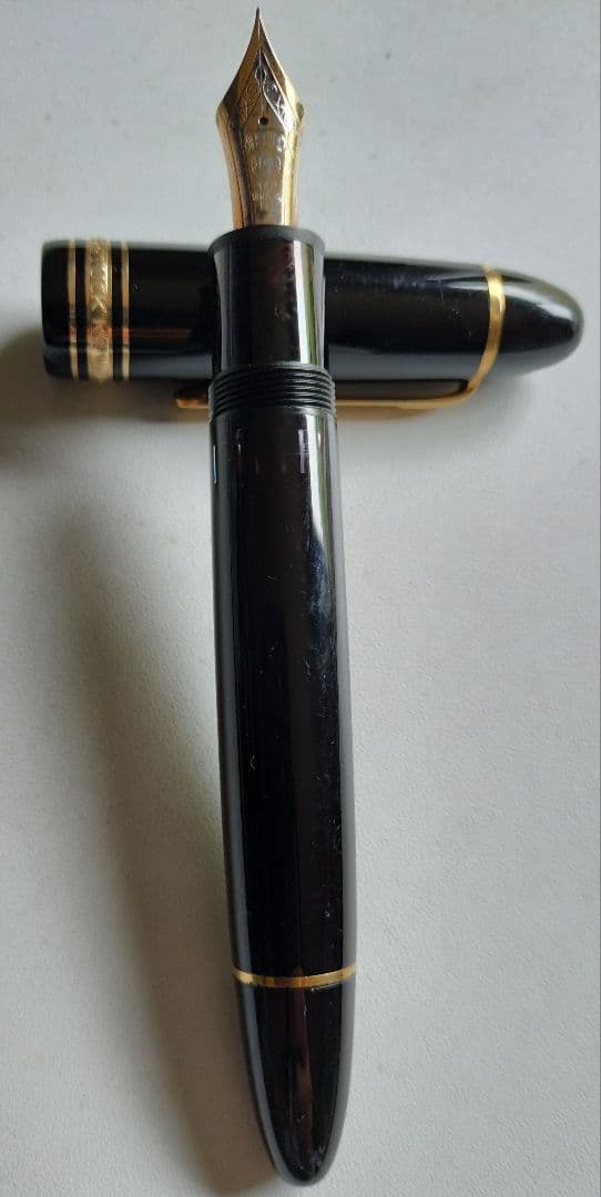 モンブラン万年筆 MEISTERSTUCK No.149 14C　太字