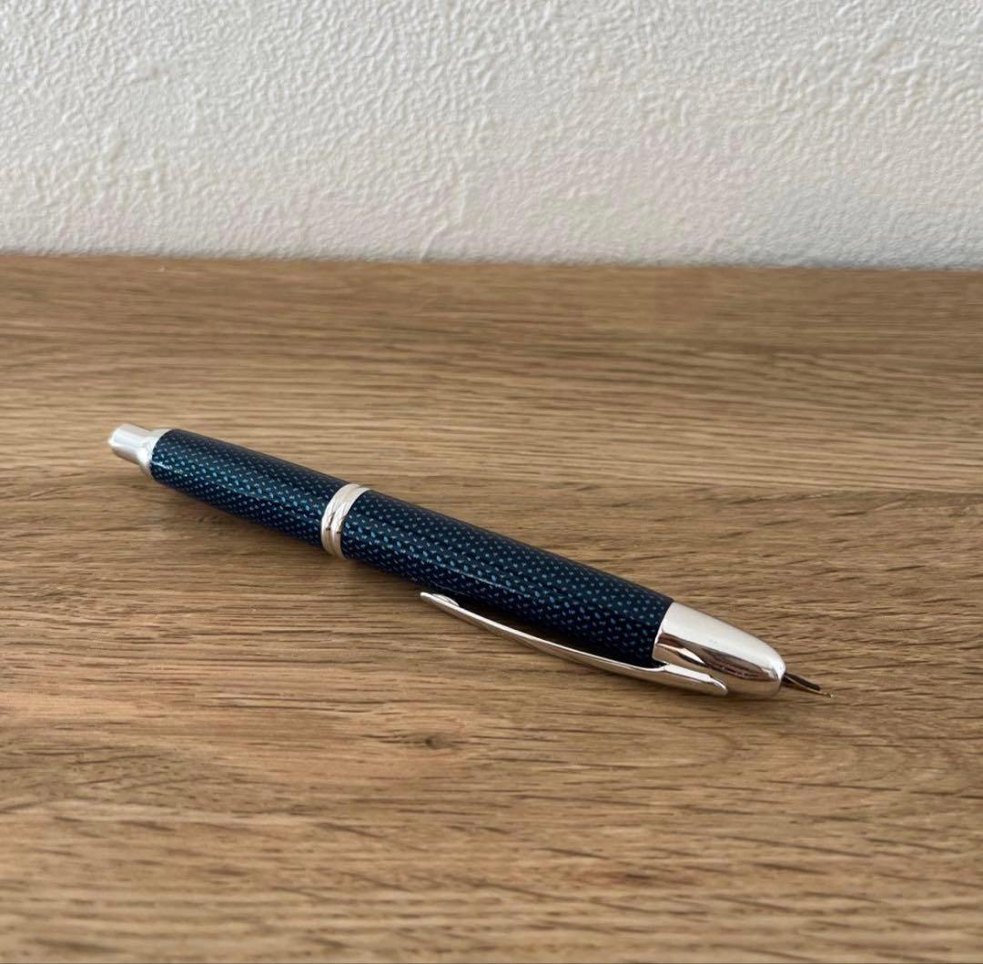 pilot 万年筆 ノック式　キャップレス　ブルー