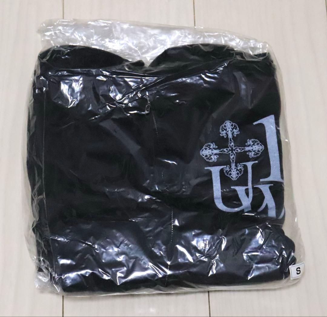 貴重【新品】UVERworld 武道館 限定 パーカー 2011 初代
