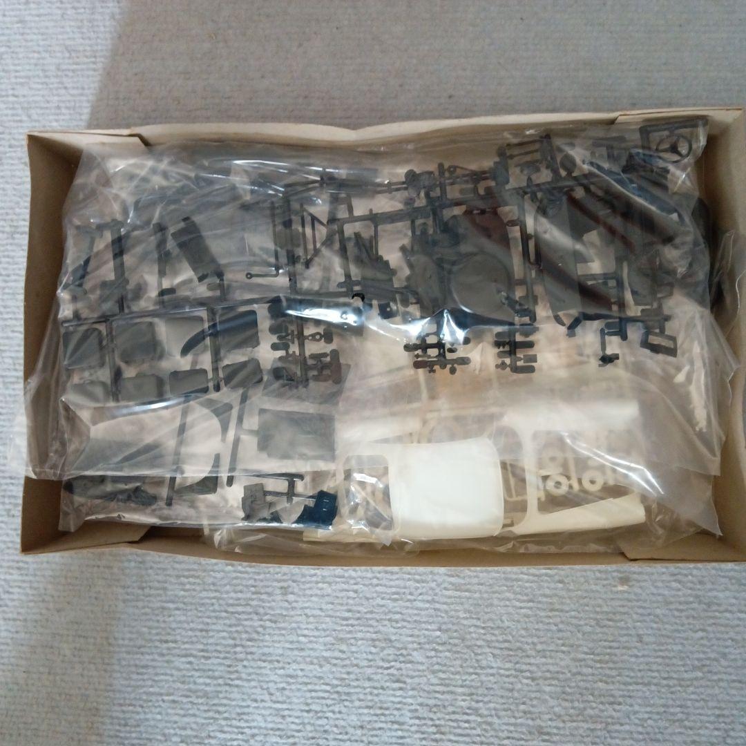 Aston Martin DB5 & DB4 プラモデルセット