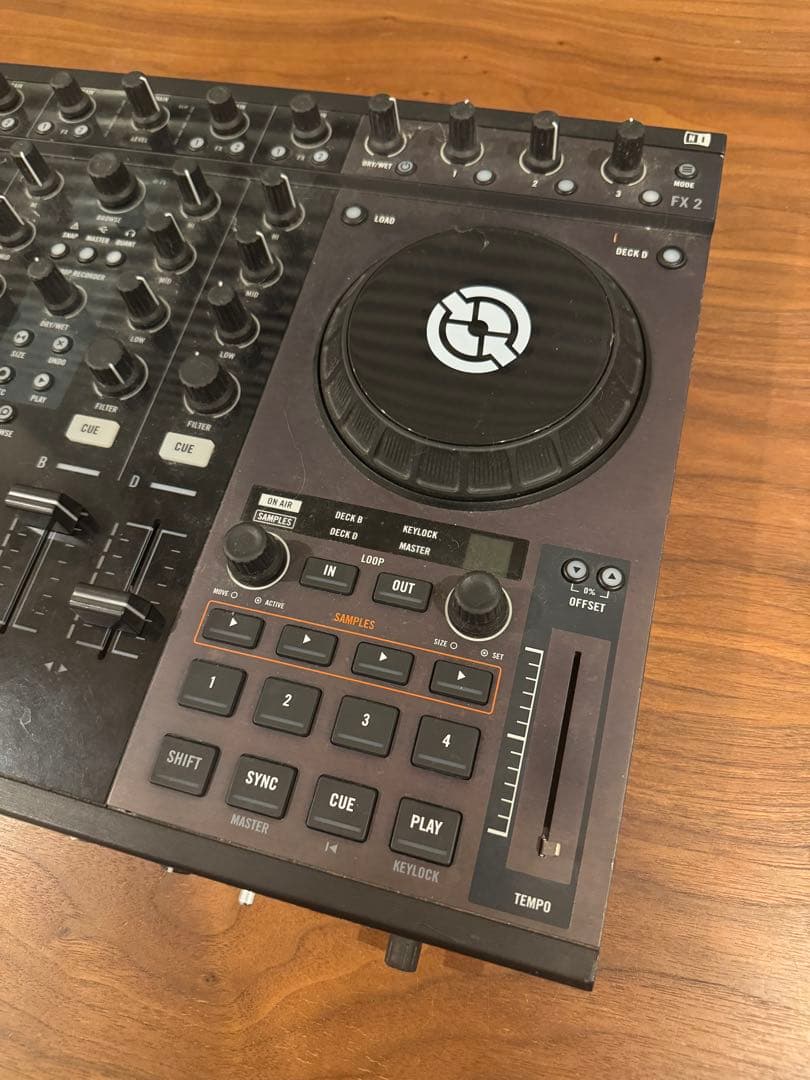 DJ機材 NI TRAKTOR kontrol S4