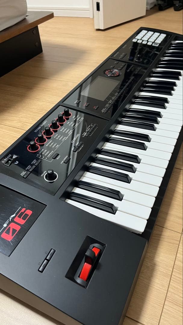 【完品】セール中！Roland FA-06 シンセサイザー 61鍵 【おまけ有】