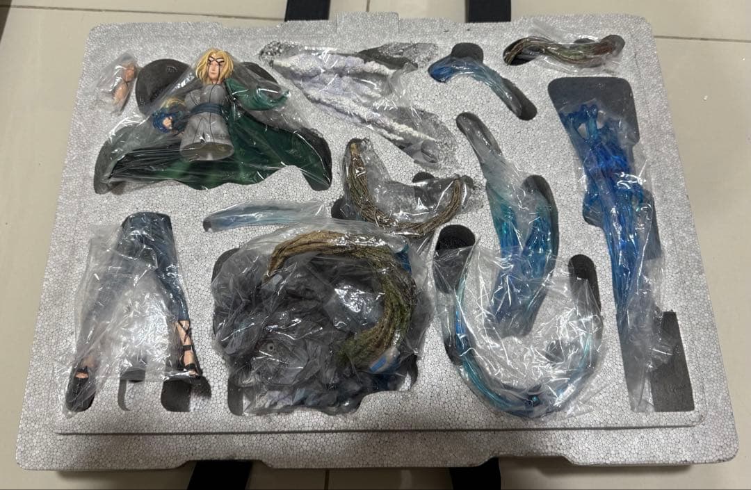 【ナルト】つなで ガレージキットフィギュア NARUTO TSUNADE