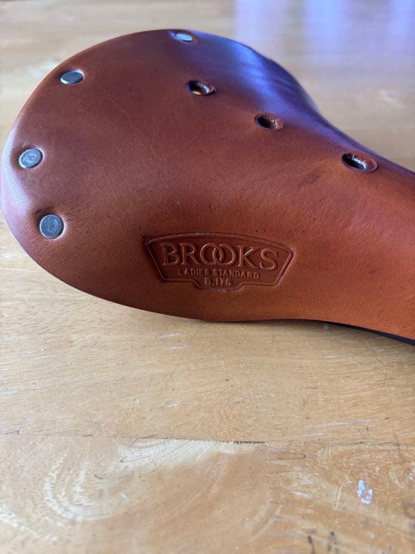 BROOKS B17 ブルックス サドル　ハニー