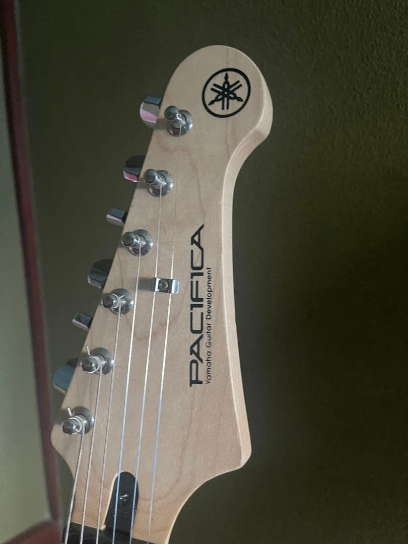 Yamaha PACIFICA エレキギター レッド ギターケース付き