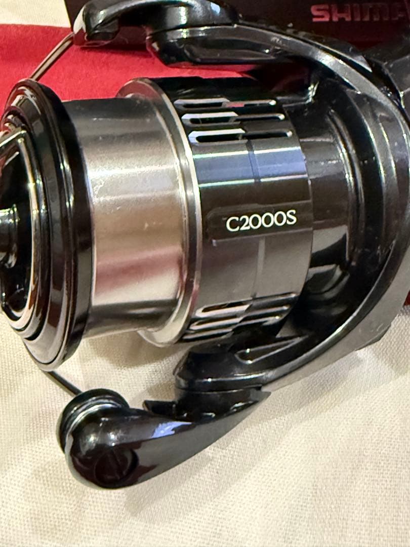 美品★シマノ 19ヴァンキッシュ C2000S ハンドル未使用 ★お値引き可能★