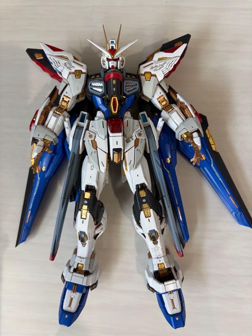 MGEXストライクフリーダムガンダム 塗装済み完成品