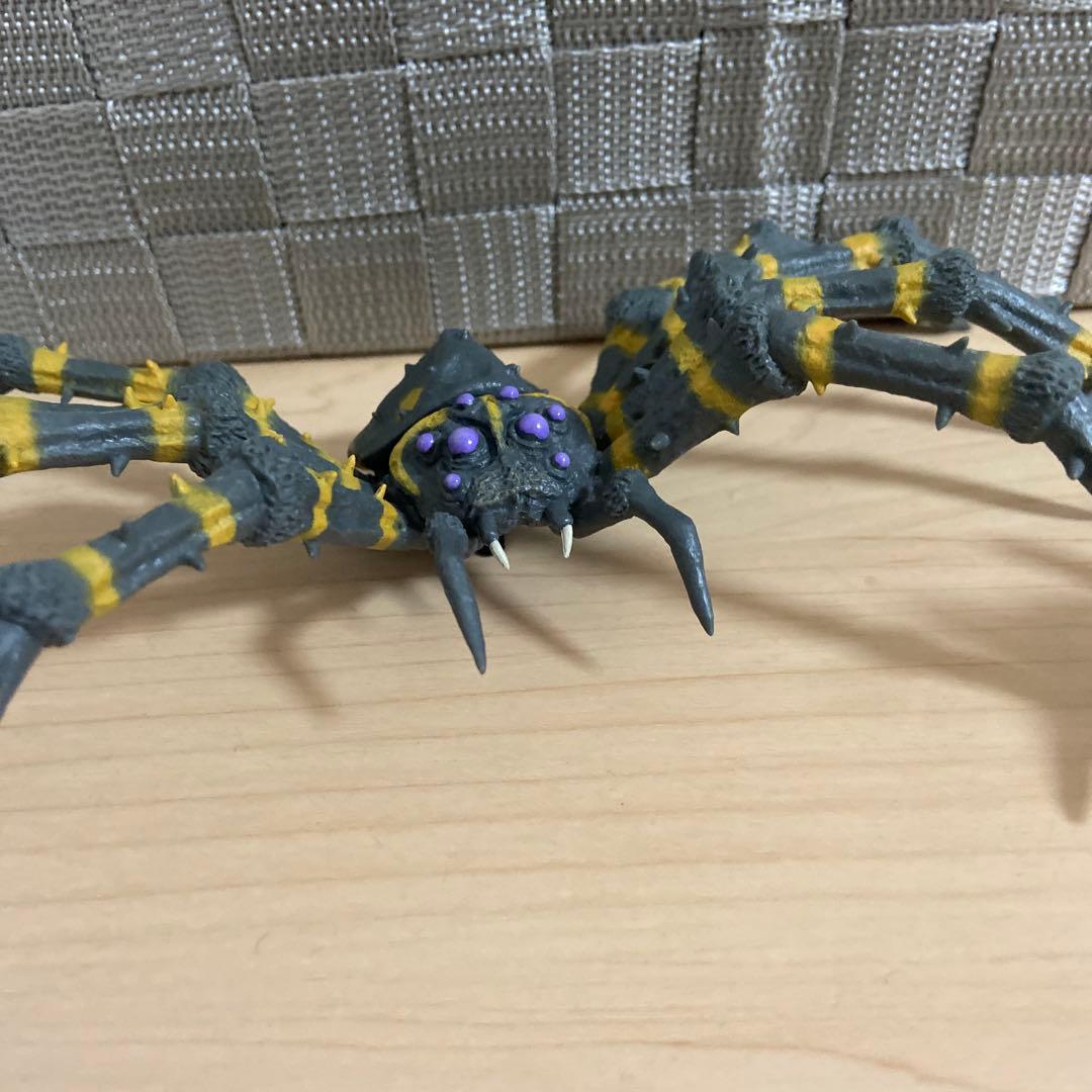 デアゴスティーニ　東宝怪獣コレクション　カマキラス クモンガ　セット売り