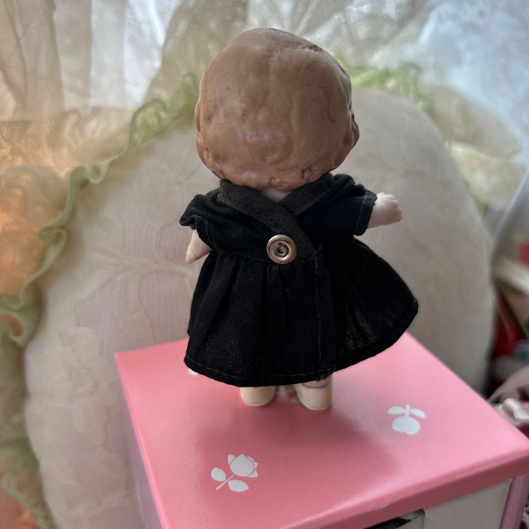 靴を履いたキューピードール