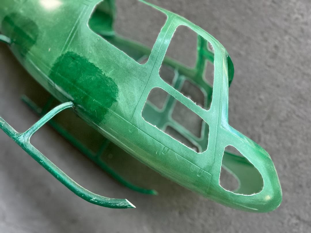 ラジコン ヘリコプター　スケールボディ