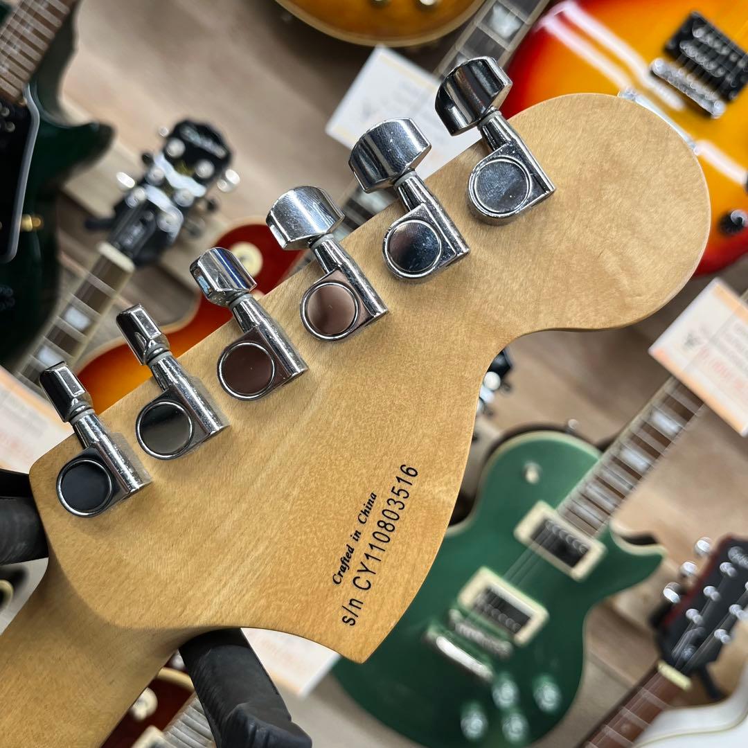 【10976】 左利き用 Squier Stratocaster サンバースト