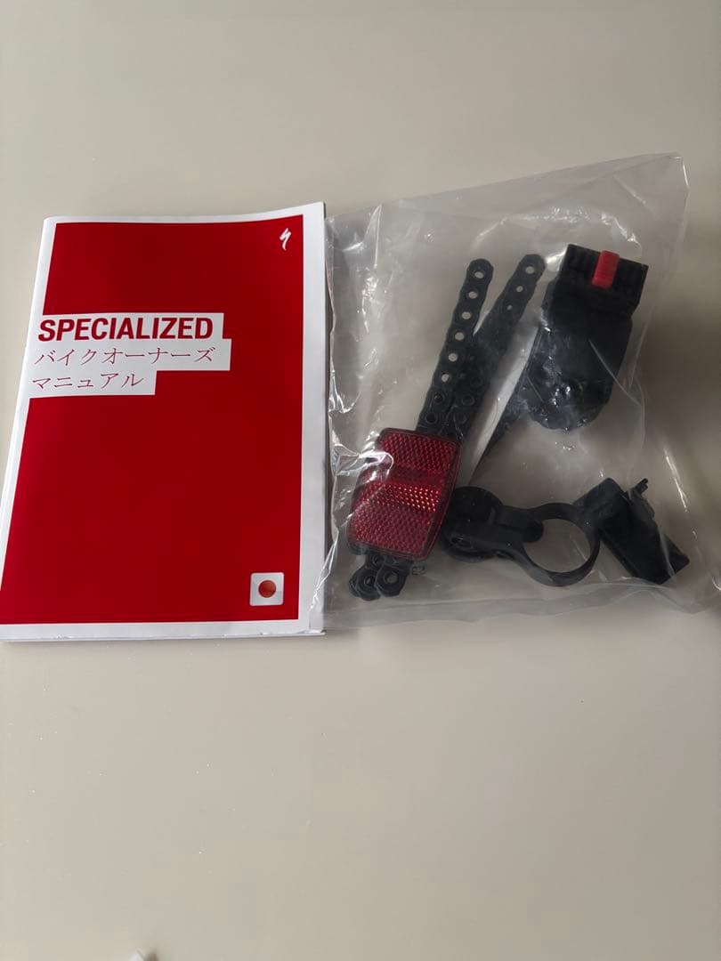 スペシャライズド　SIRRUS（シラス）Mサイズ　2017年モデル