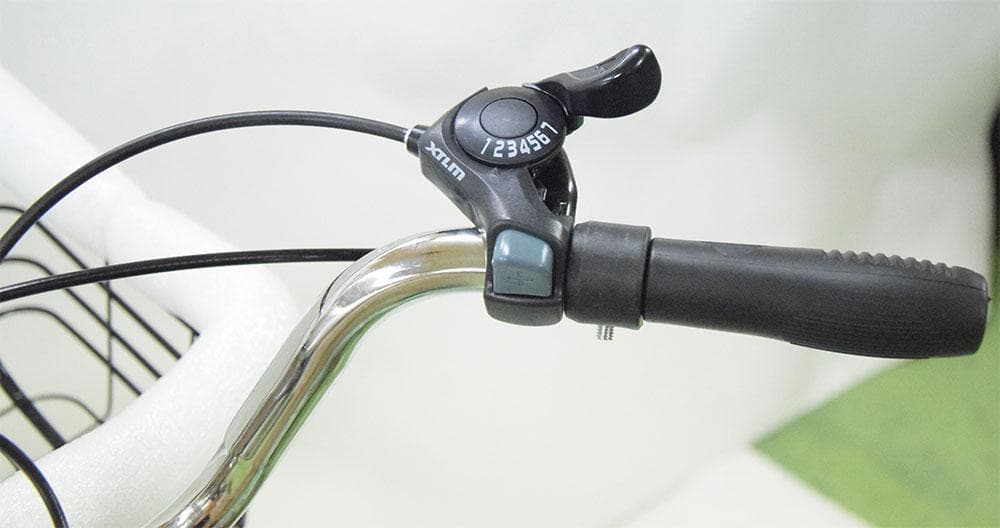 新品送料無料 折りたたみ自転車6段変速２４インチミニベロママチャリカゴ付折り畳み