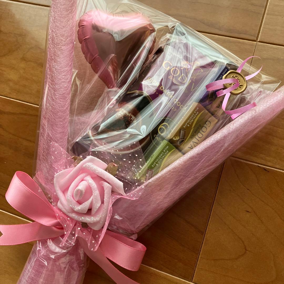 こいも様オーダー品　バルーンブーケ　お菓子ブーケ　GODIVA