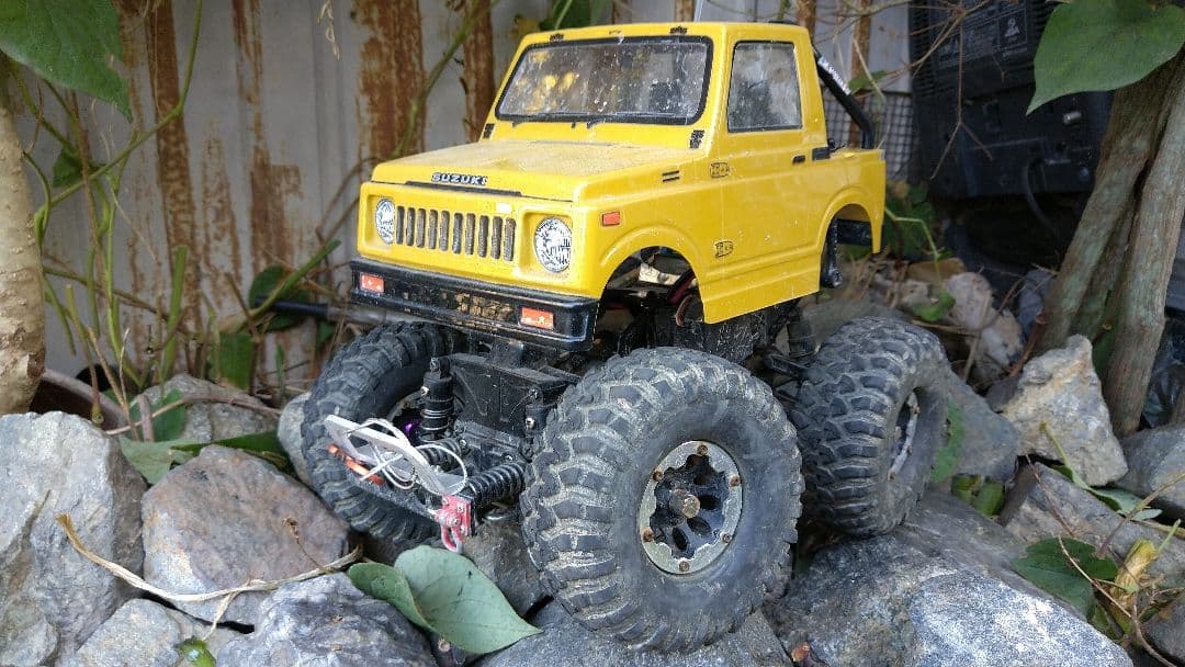 タミヤジムニーボディー製作用ページボディーのみの販売。シャシーは付きません