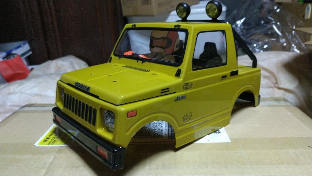 タミヤジムニーボディー製作用ページボディーのみの販売。シャシーは付きません