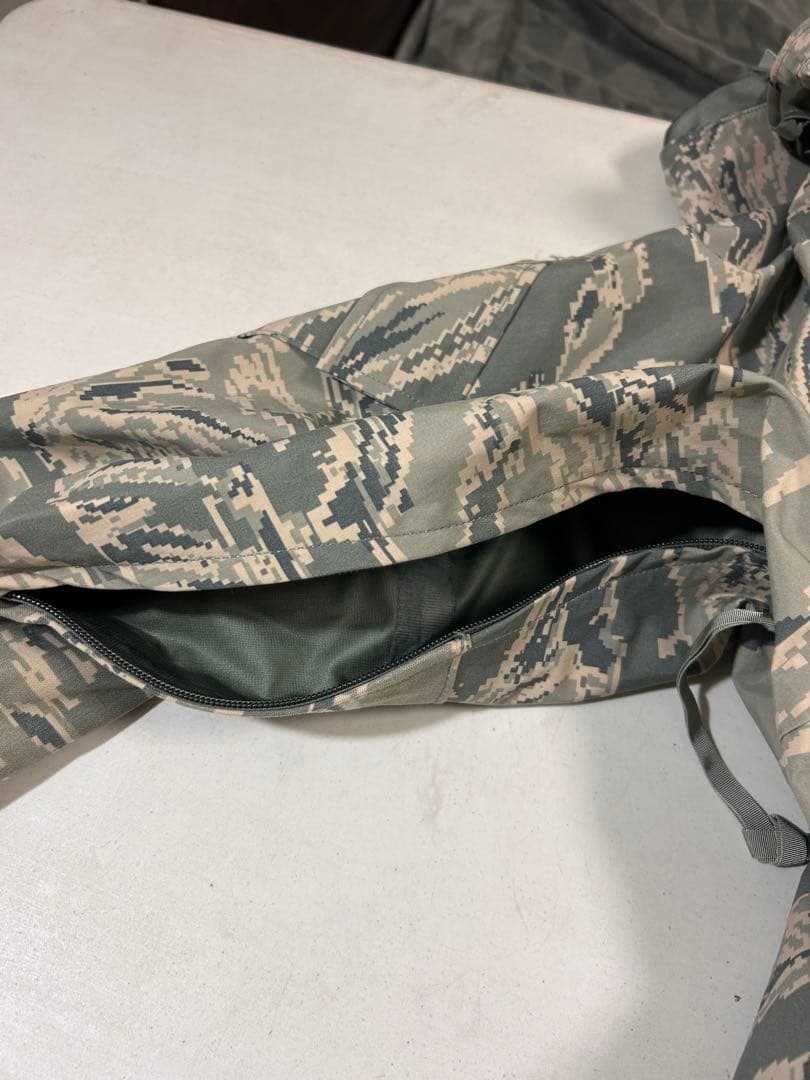 アメリカ空軍　ゴアテックスジャケット　デジタルタイガーストライプ S・Rサイズ