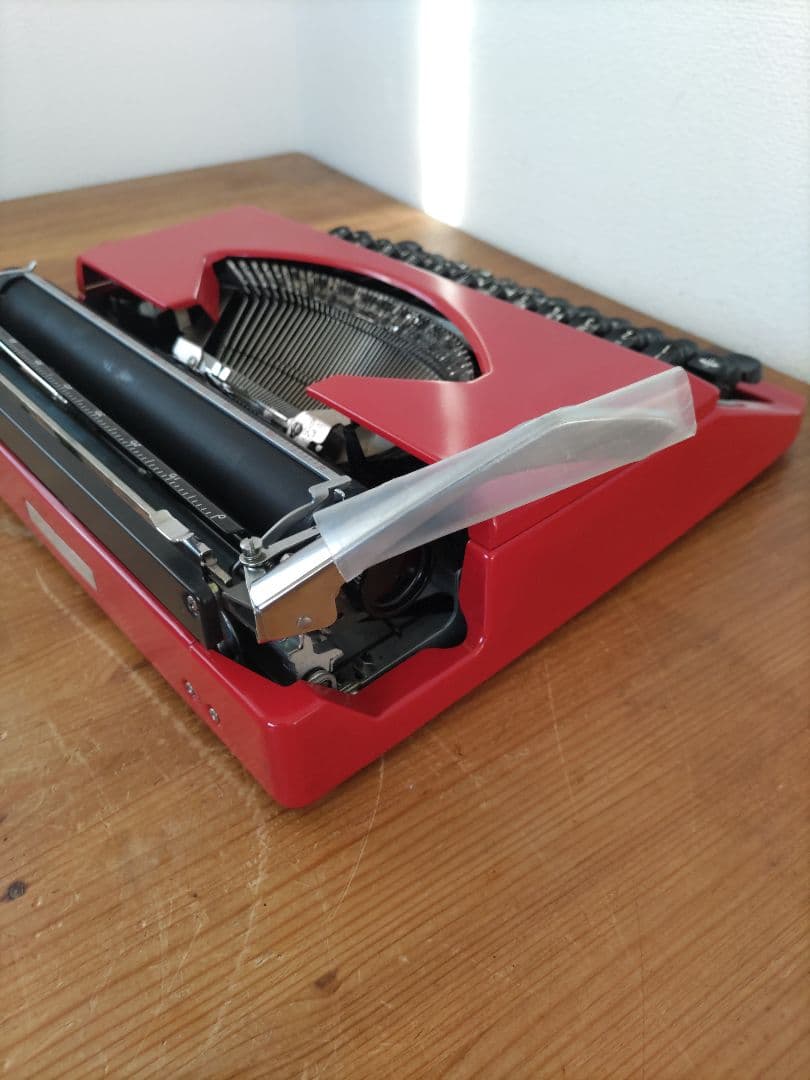 NAKURU ALPHA タイプライター　赤