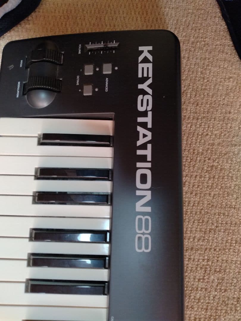 MIDIキーボード Keystation 88