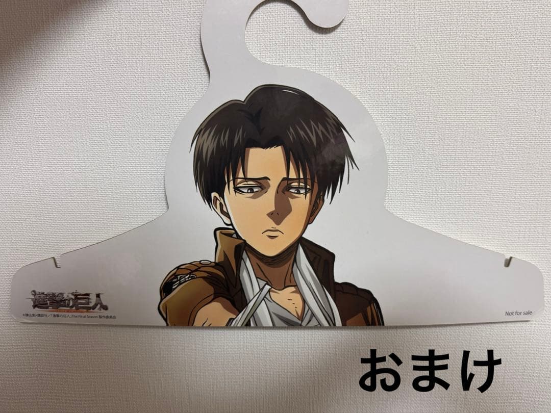 進撃の巨人 リヴァイ 等身大パネル キャラウムカフェ 受注生産品 2種セット