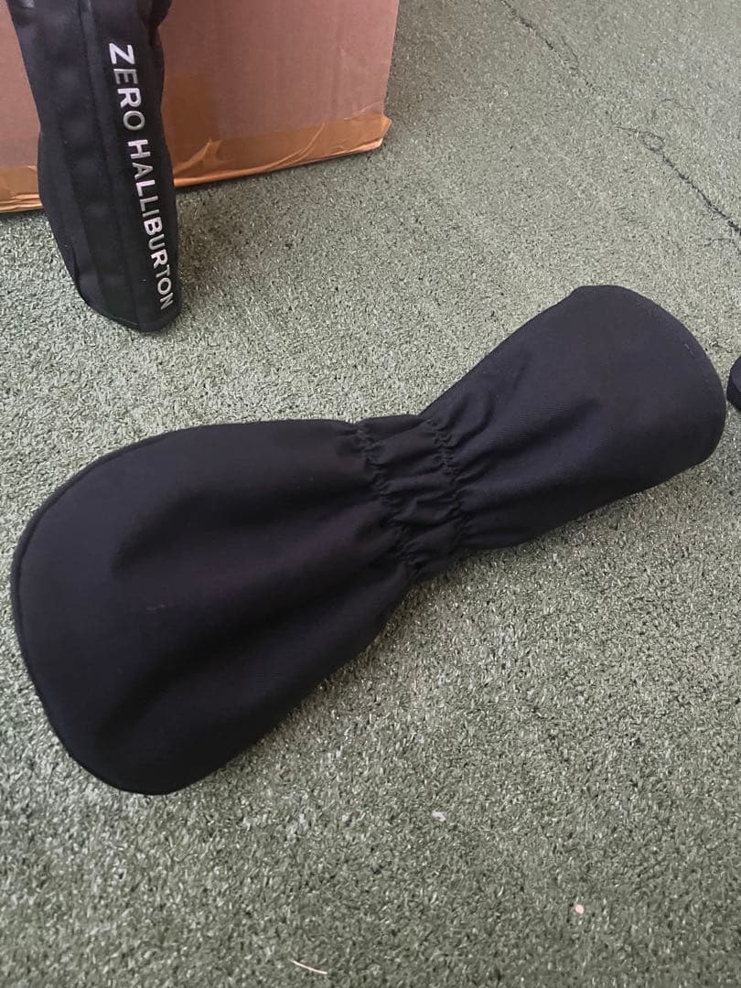 ゼロハリバートン キャディバッグ　ヘッドカバー　セット