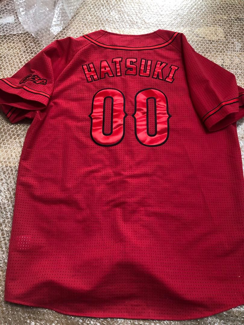 広島東洋カープ　羽月隆太郎　ハイクオリティユニフォーム　直筆サインボール　カード