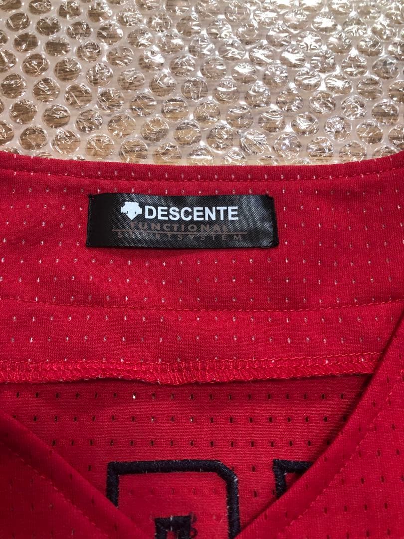 広島東洋カープ　羽月隆太郎　ハイクオリティユニフォーム　直筆サインボール　カード