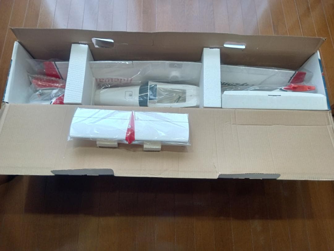 Flyzone Tidewater 水上飛行機 未組立キット