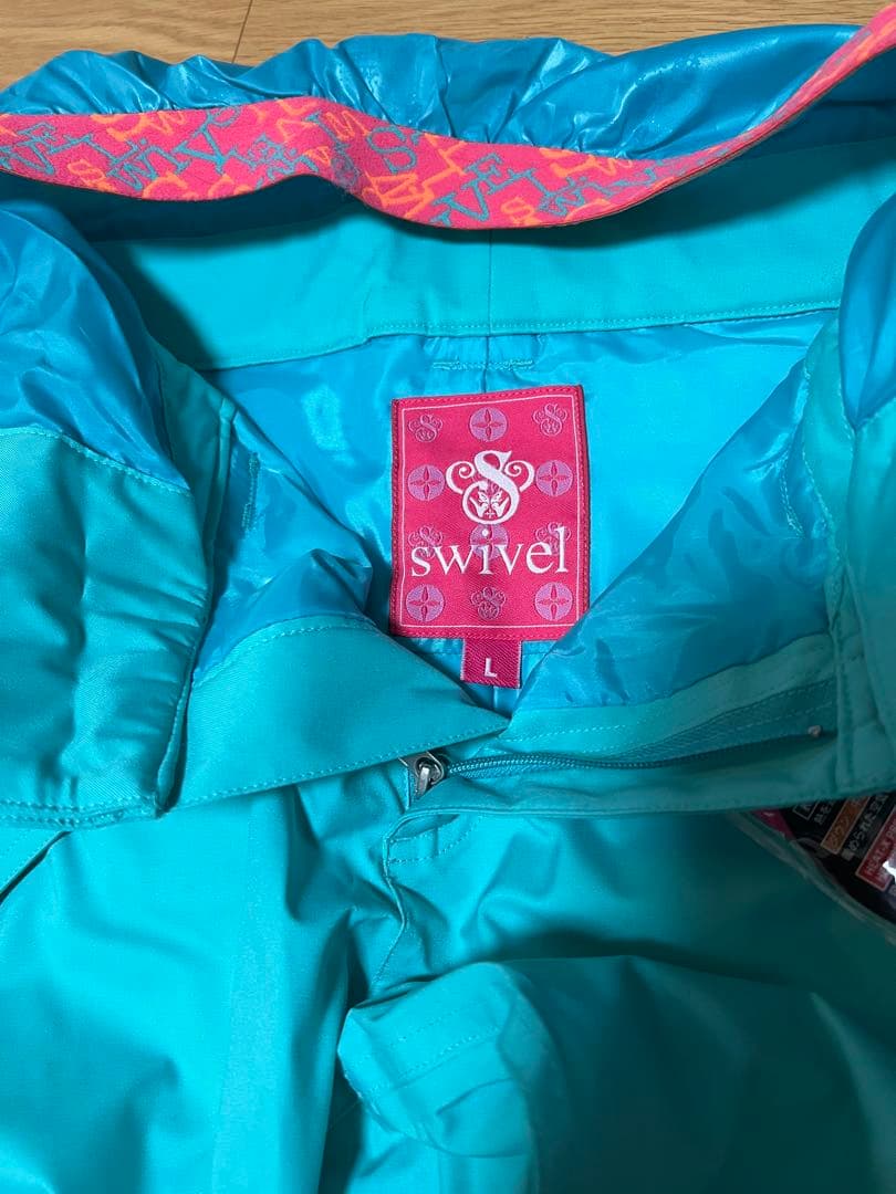 swivel スイベル　スノーウェア　上下セット