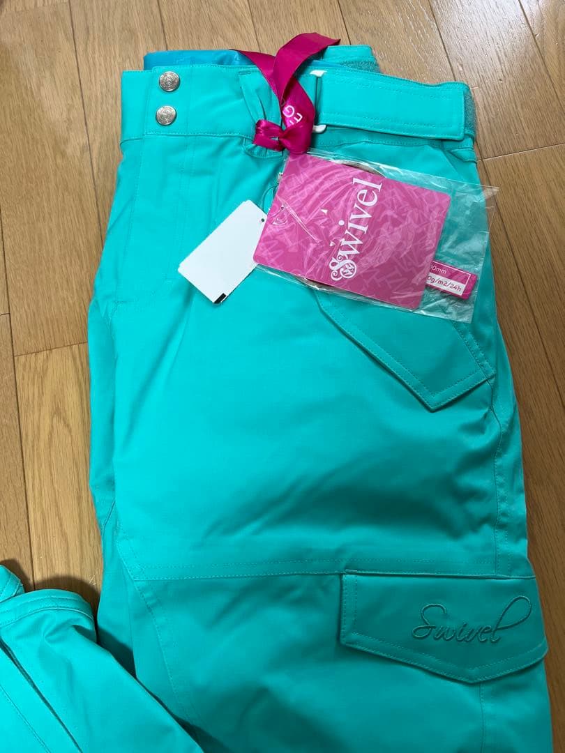 swivel スイベル　スノーウェア　上下セット