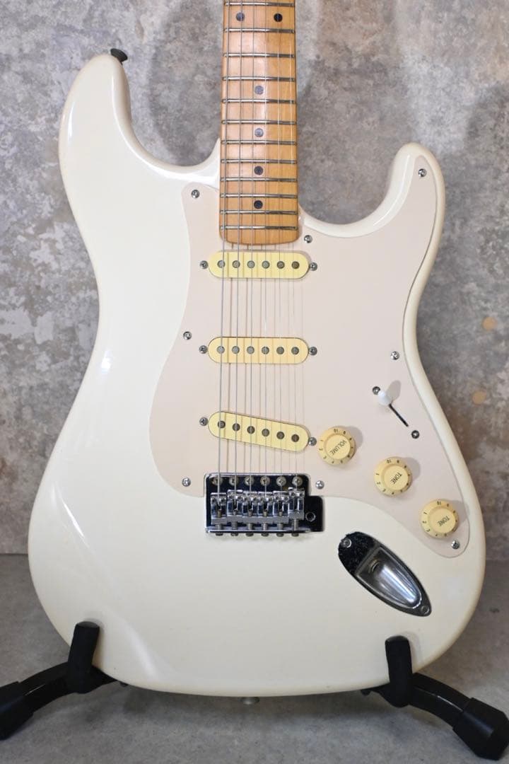 FERNANDES STタイプ フェルナンデス ホワイト 白